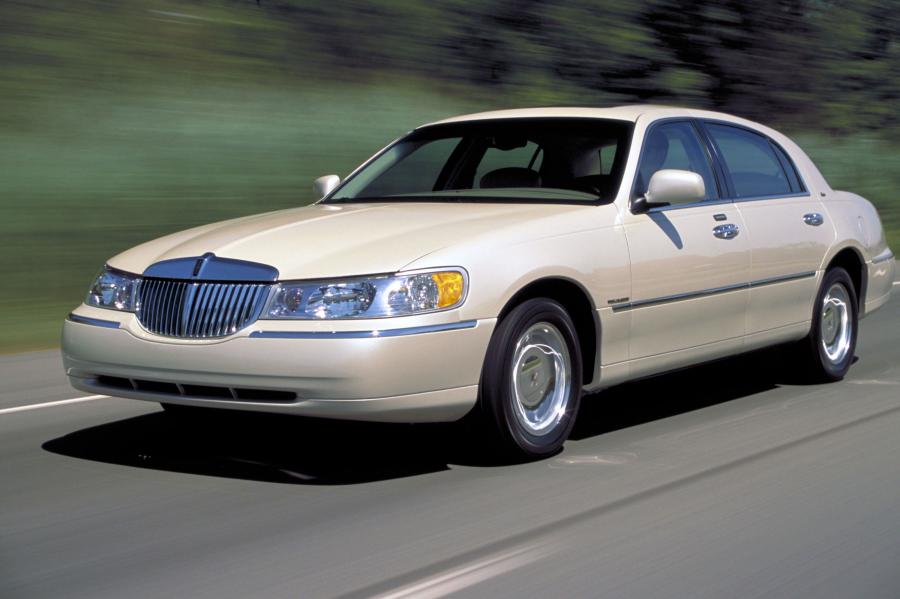  Lincoln Town Car 1998 года  (фото 55 из 77)